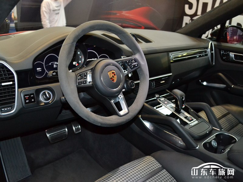 2019款 保时捷卡宴Coupe 中控