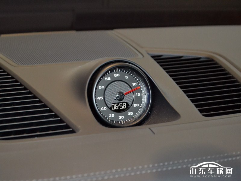 2019款 保时捷卡宴Coupe 中控