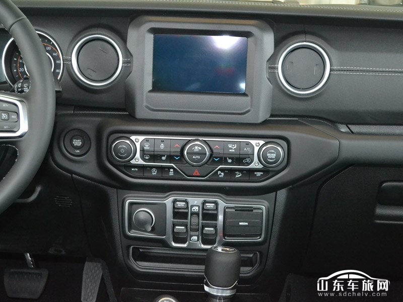 2018款 Jeep牧马人 中控