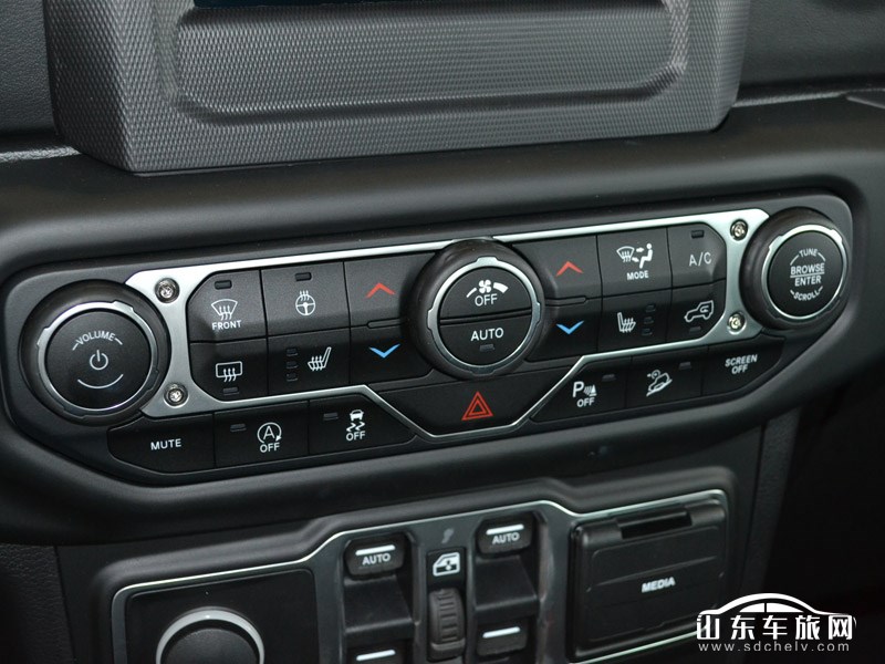 2018款 Jeep牧马人 中控