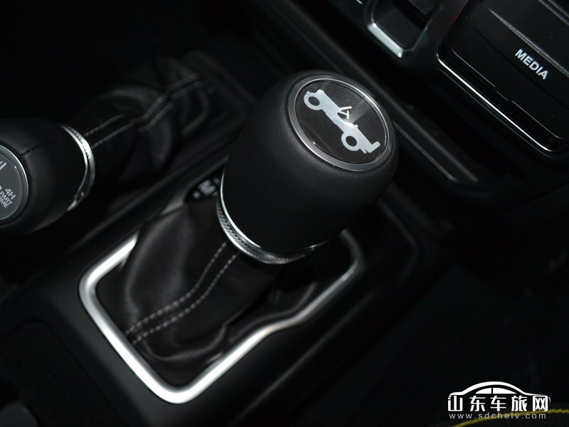 2018款 Jeep牧马人 中控