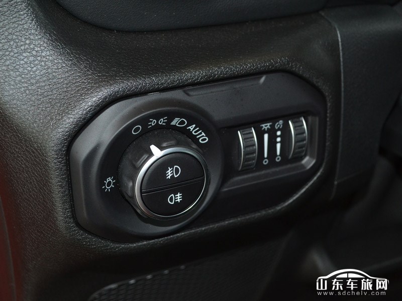 2018款 Jeep牧马人 内饰