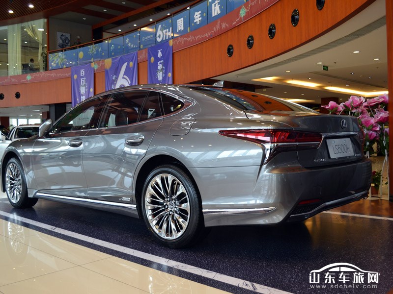 2018款 雷克萨斯LS 外观