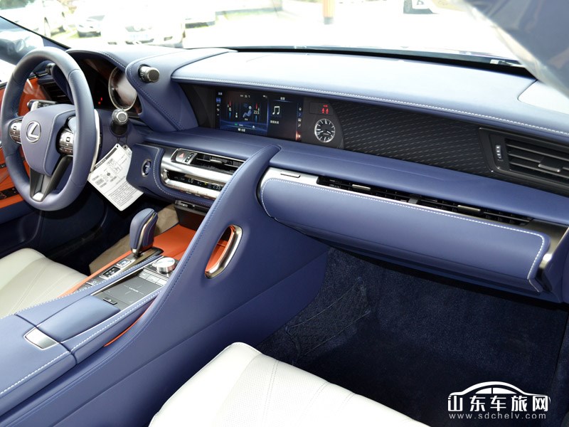 2018款 雷克萨斯LC500h 内饰