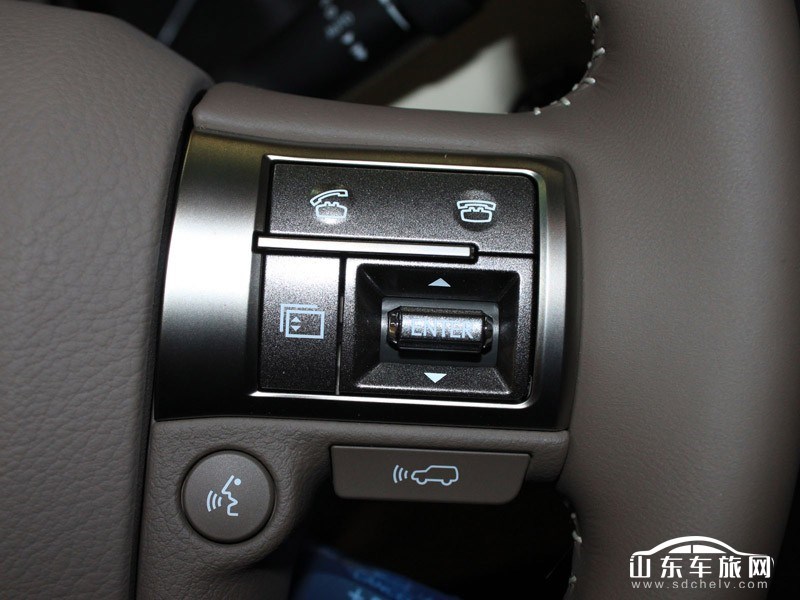 2011款 GX400 中控台