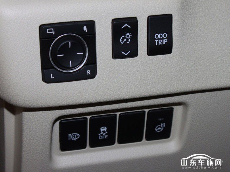 2011款 GX400 中控台