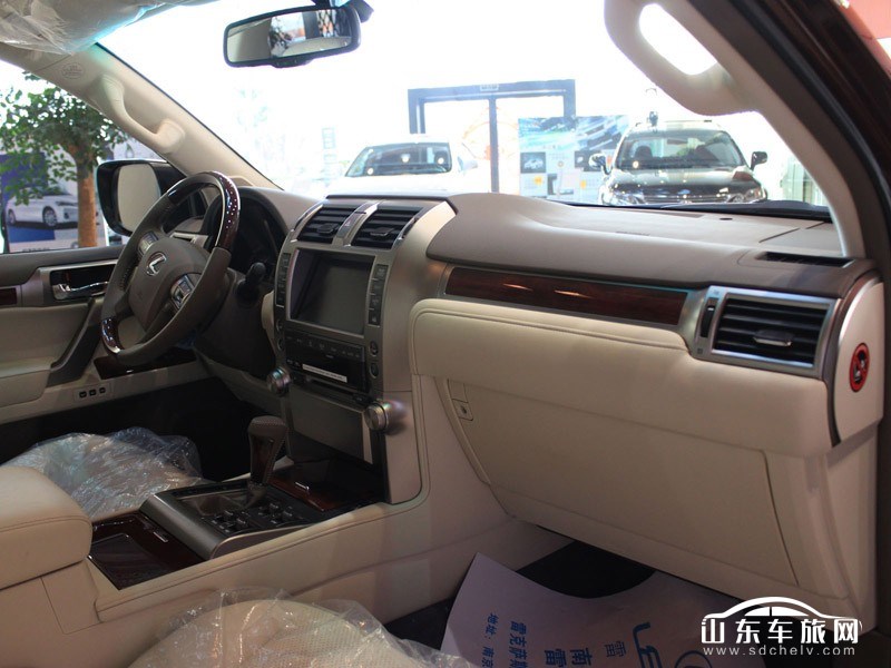 2011款 GX400 内饰