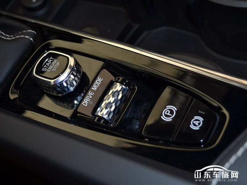 2018款 沃尔沃亚太 XC60 中控