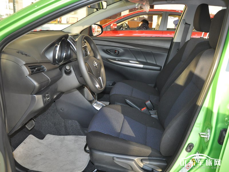 2014款广汽丰田YARiS L 致炫 内饰