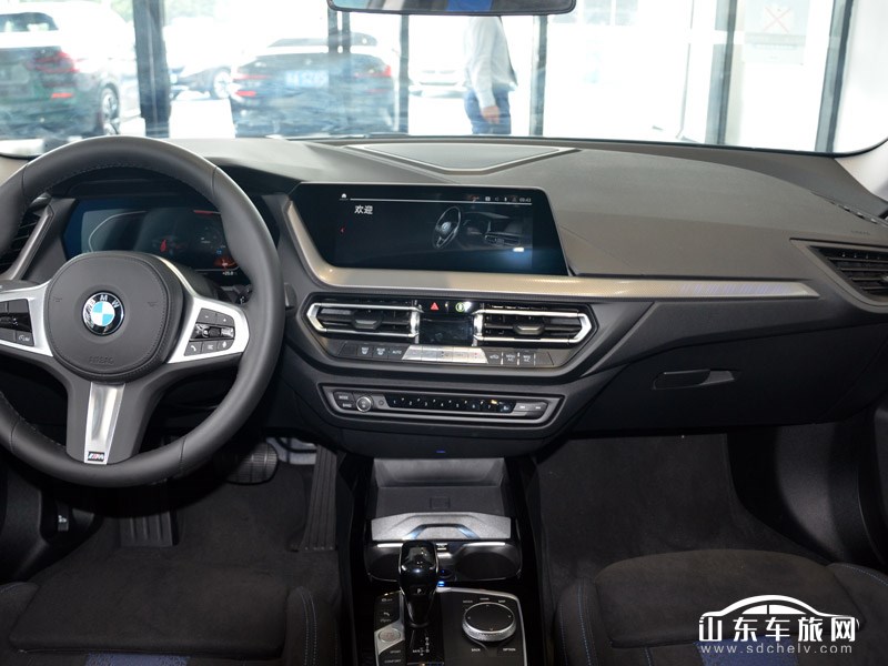 2021款 进口宝马2系 中控