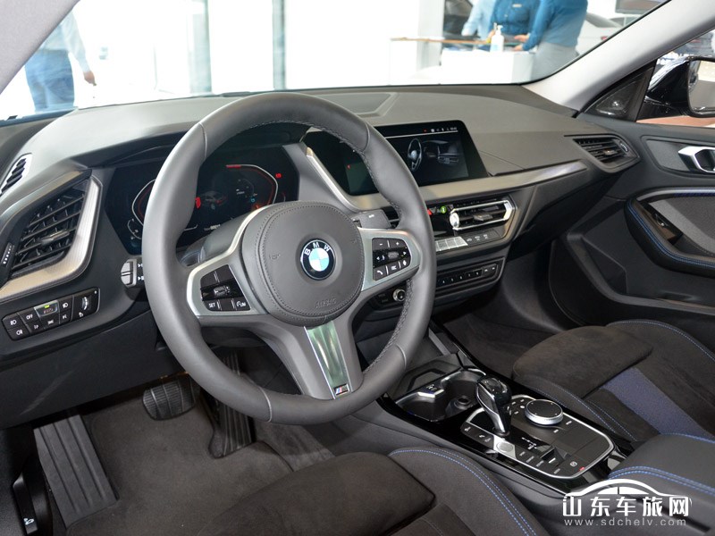 2021款 进口宝马2系 中控