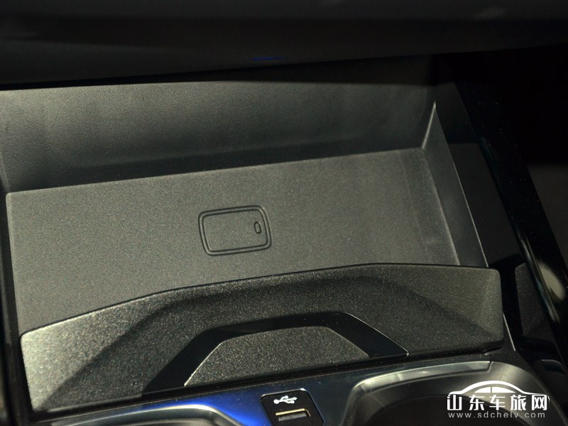 2021款 进口宝马2系 中控