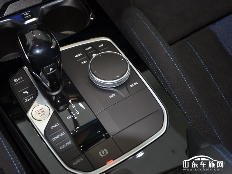 2021款 进口宝马2系 中控