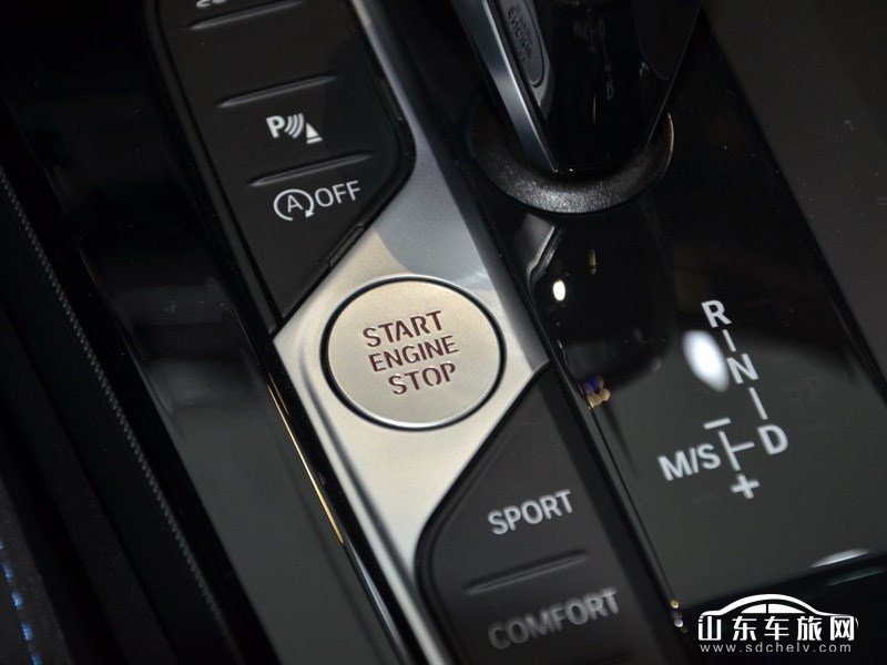 2021款 进口宝马2系 中控