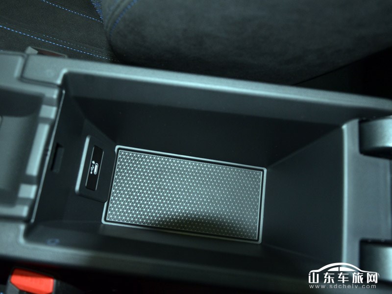 2021款 进口宝马2系 内饰