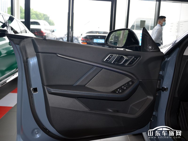 2021款 进口宝马2系 内饰