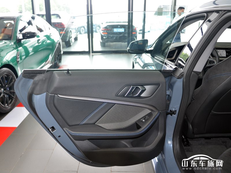 2021款 进口宝马2系 内饰