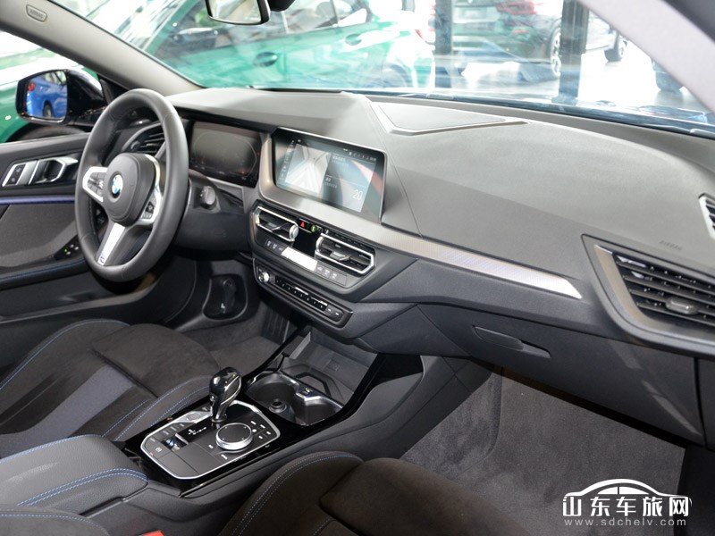 2021款 进口宝马2系 内饰