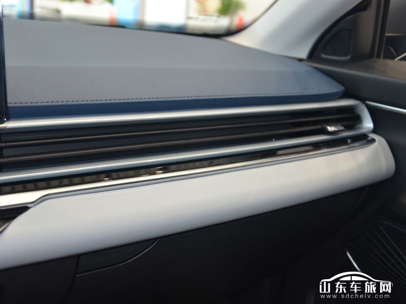 2022款 吉利帝豪 内饰