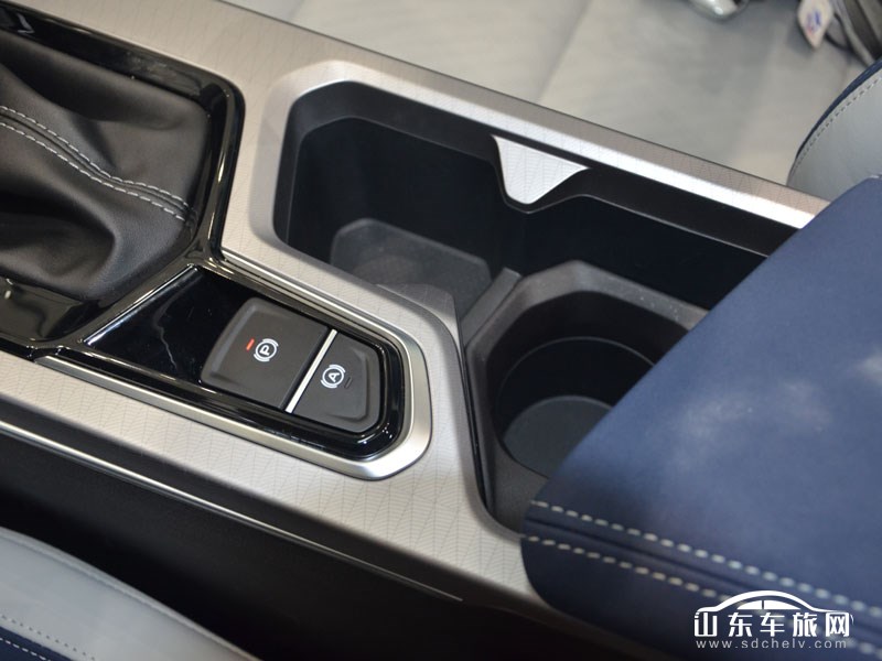 2022款 吉利帝豪 内饰
