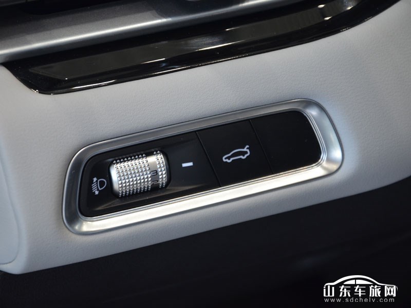 2022款 吉利帝豪 内饰
