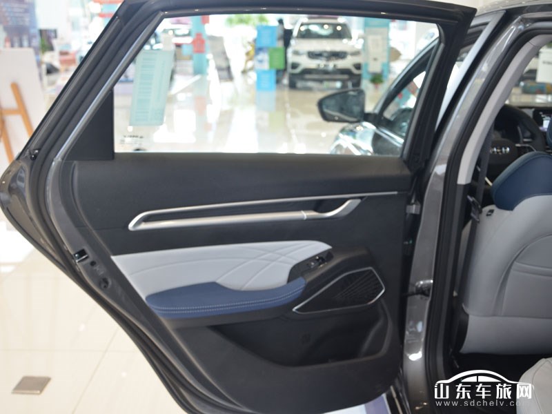 2022款 吉利帝豪 内饰