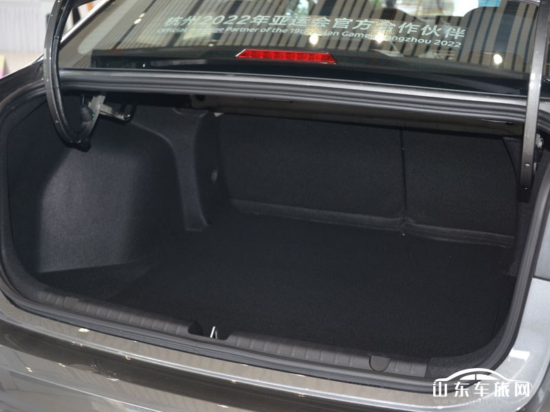 2022款 吉利帝豪 内饰