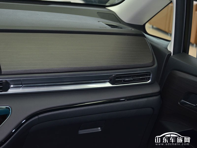 2022款 东风本田艾力绅 中控