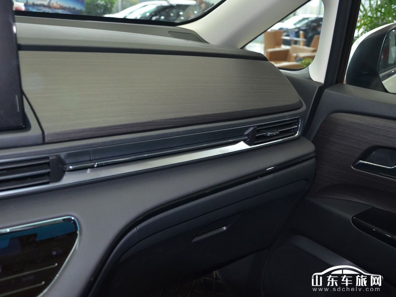 2022款 东风本田艾力绅 内饰