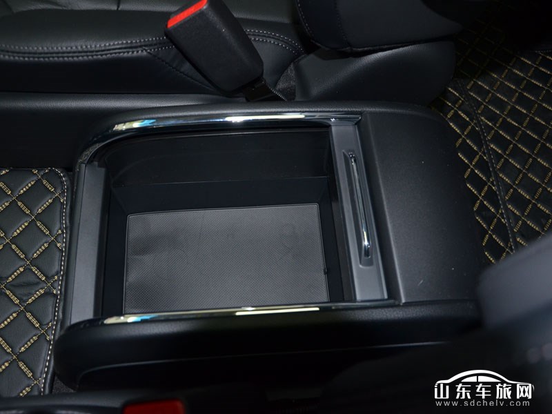 2022款 东风本田艾力绅 内饰