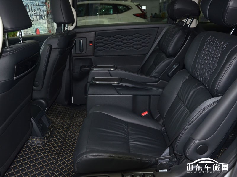 2022款 东风本田艾力绅 内饰
