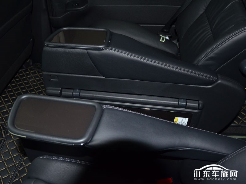 2022款 东风本田艾力绅 内饰