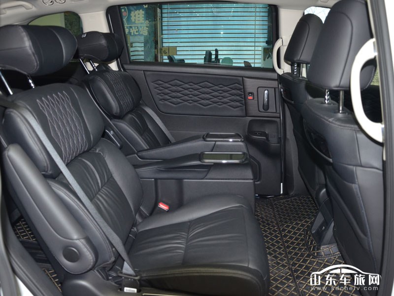 2022款 东风本田艾力绅 内饰