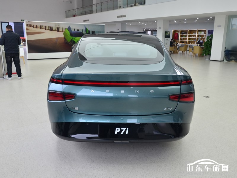 2023款 小鹏P7i 外观