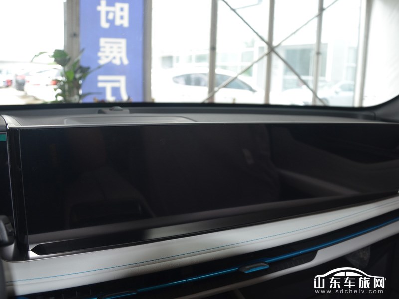 2023款 哪吒S 中控