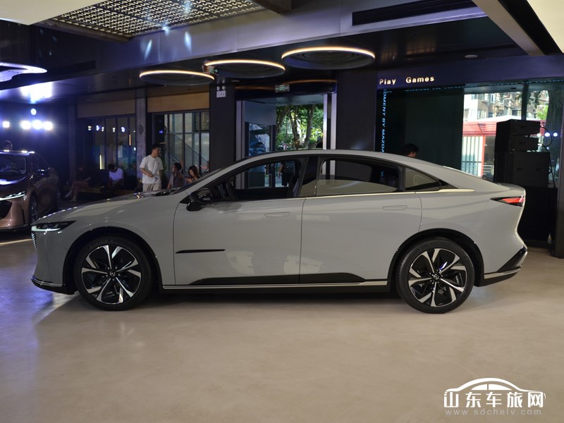 2025款 长安马自达EZ-6 外观