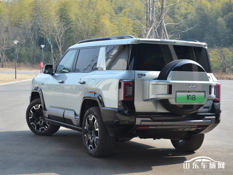 2025款 方程豹 豹8 外观
