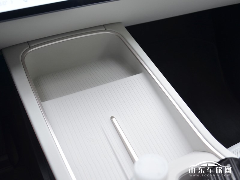 2025款 乐道L60 中控