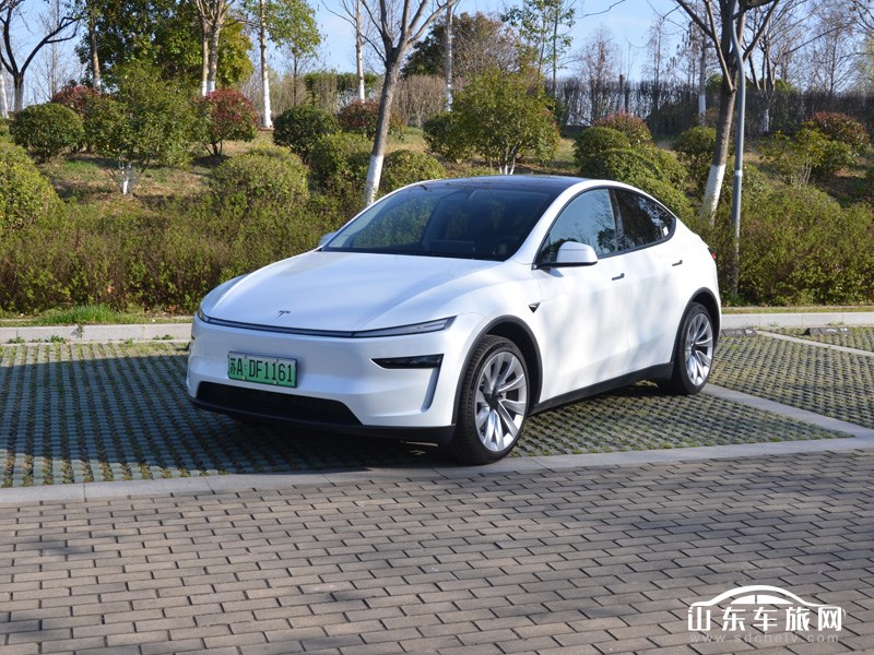 2025款 特斯拉Model Y换新版 外观