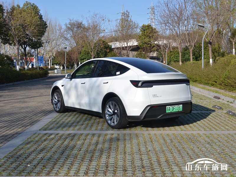 2025款 特斯拉Model Y换新版 外观