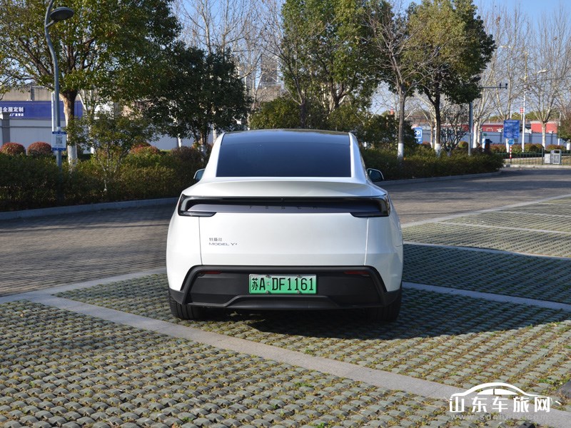 2025款 特斯拉Model Y换新版 外观