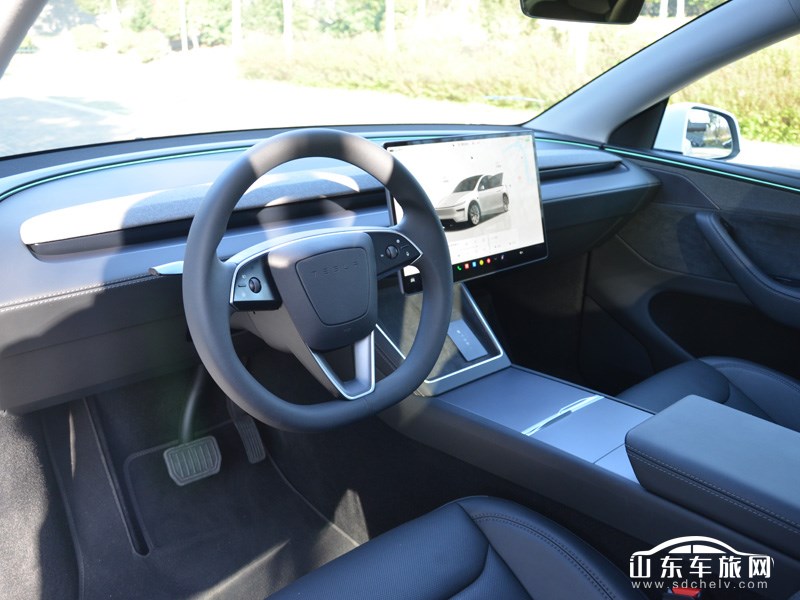 2025款 特斯拉Model Y换新版 中控