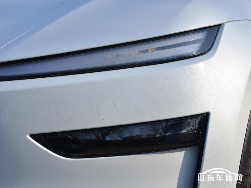 2025款 特斯拉Model Y换新版 其它