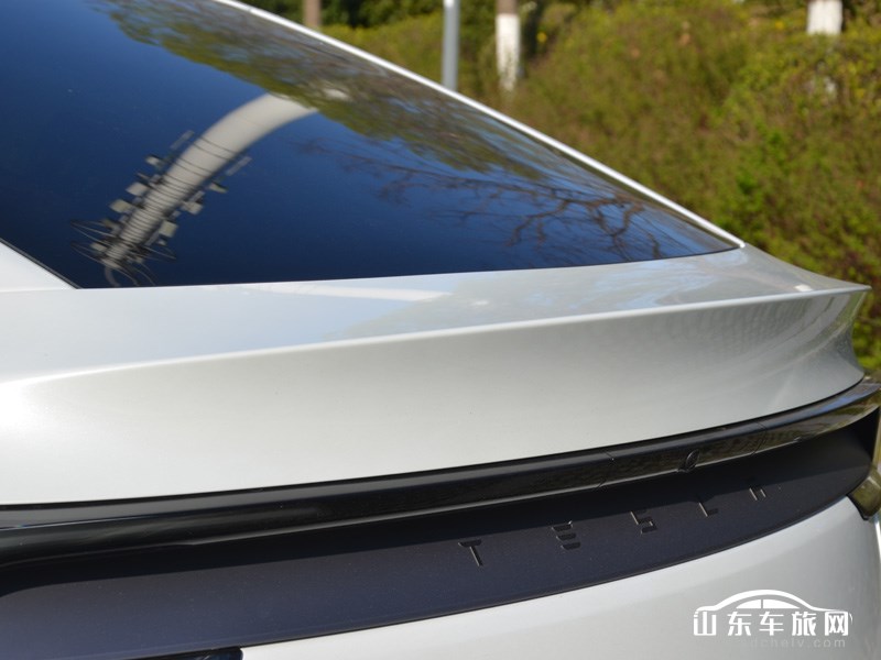 2025款 特斯拉Model Y换新版 其它