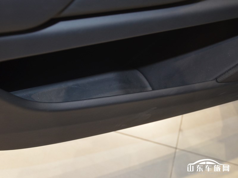 2025款 特斯拉Model X 内饰