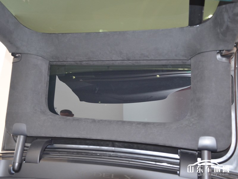 2025款 特斯拉Model X 内饰