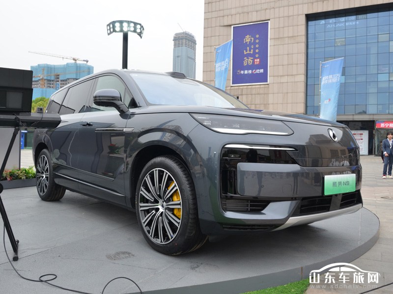 2025款 腾势N9 外观