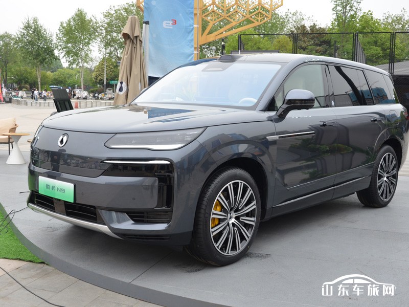 2025款 腾势N9 外观