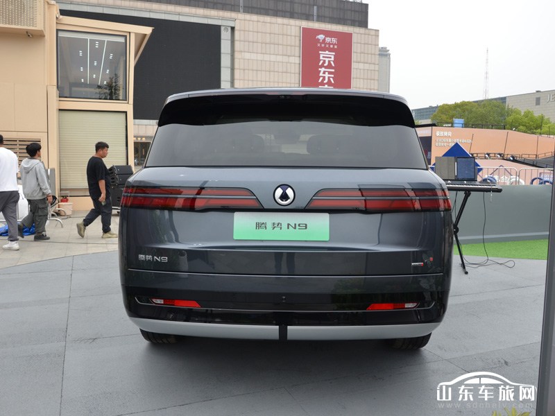 2025款 腾势N9 外观