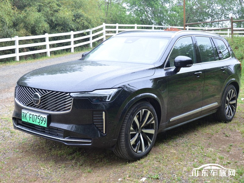 2025款 进口沃尔沃XC90 外观